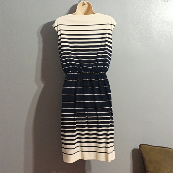 Lauren Ralph Lauren blue and white striped size 4 dress never worn - Picture 12 of 17